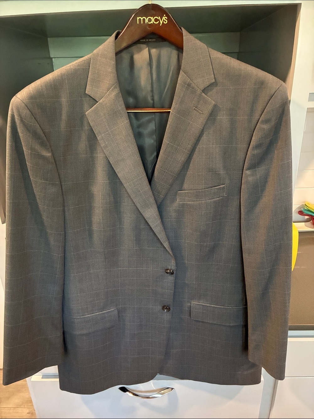 Tasso Elba Men's Gray Windowpane Two-Button Suit